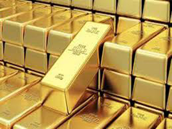 Gold prices surge for second day in Pakistan