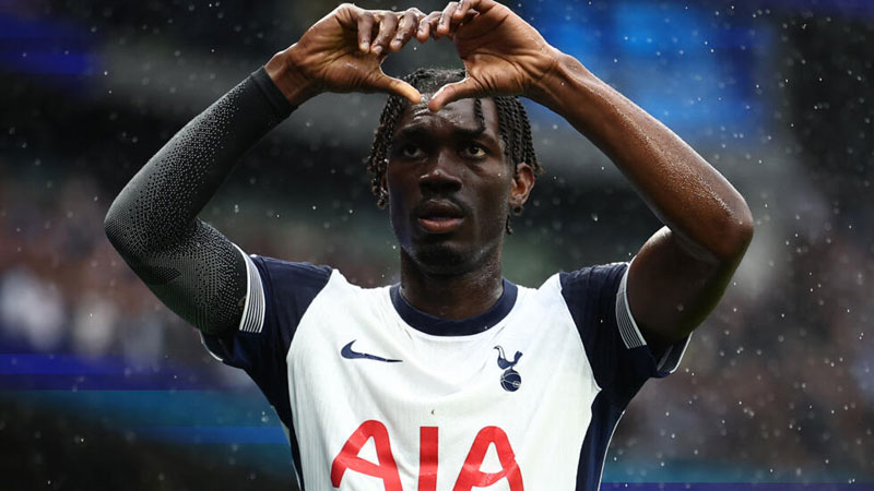 Postecoglou warns Bissouma to behave after Spurs star returns in style