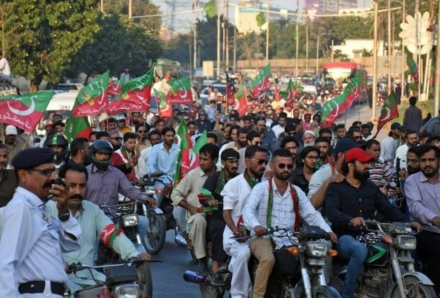 Gandapur-led PTI convoy leaves Islamabad for Lahore