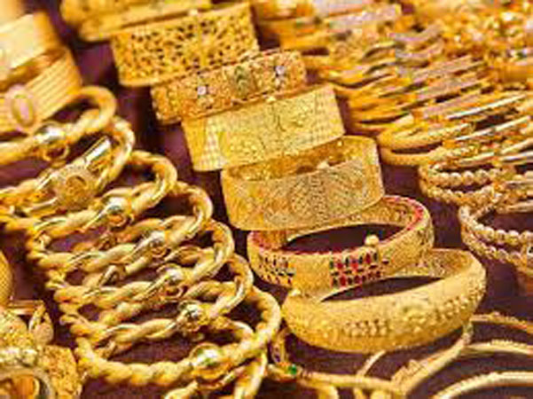 Gold rates remain unchanged at Rs.262,500 per tola