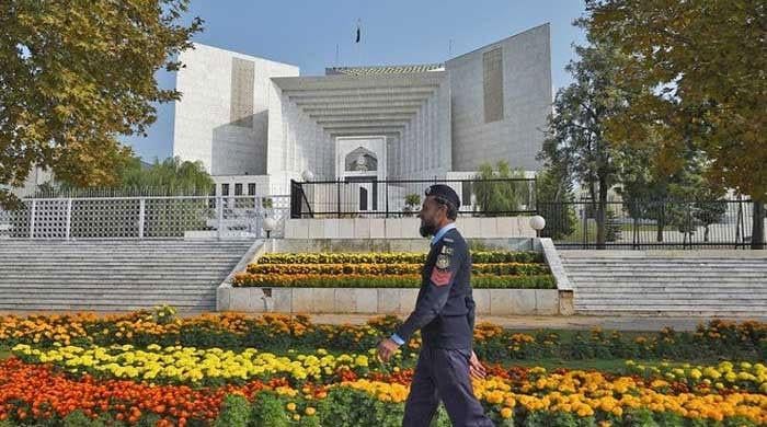 Supreme Court overturns ruling on lawmakers' defection in parliament