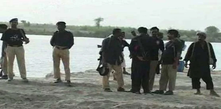 Two Karachi hostages recovered from Shikarpur katcha area