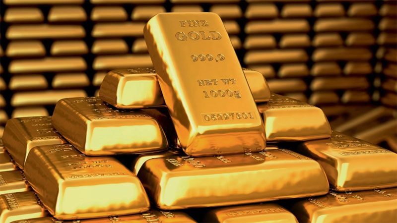 Gold prices up by Rs.2,500 per tola