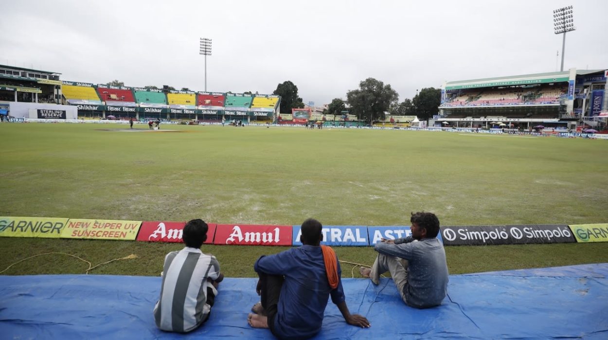 Ind vs Ban - 2nd Test - Kanpur outfield earns 'unsatisfactory' rating and demerit point from ICC