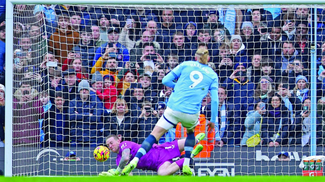 manchester city s erling haaland has his penalty saved by everton goalie jordan pickford in the epl clash on thursday photo afp