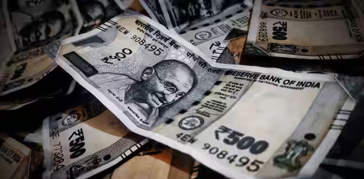 INR: Indian Rupee weakens to lifetime low