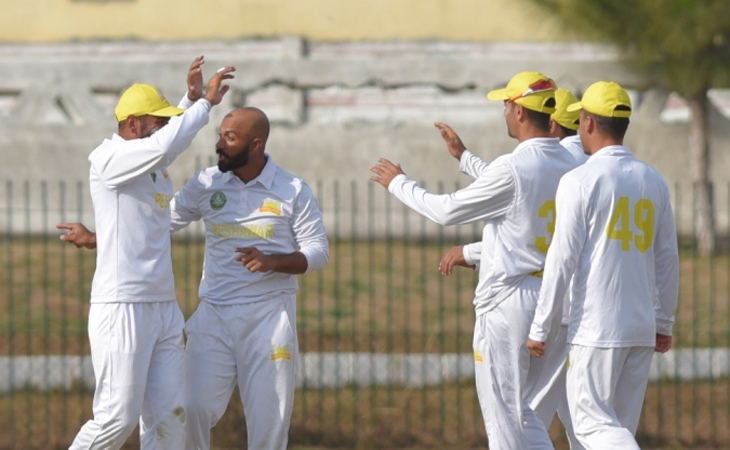 Sajid Khan shines with 5 wickets as Peshawar leads Lahore Whites