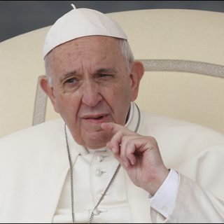 Pope Francis calls situation in Gaza 'shameful'