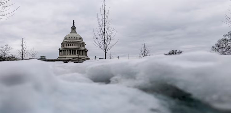 Severe cold forces Trump inauguration indoors, first time in 40 years