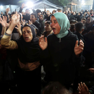 Bus carrying freed Palestinian prisoners reach Ramallah