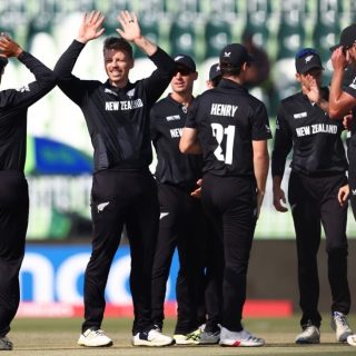 Champions Trophy 2025 - New Zealand, India through to semi-finals