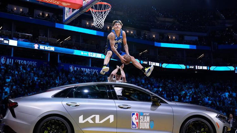 Mac McClung pulls off 1st NBA dunk contest three-peat