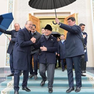 PM lands in Tashkent on Central Asia economic diplomacy tour