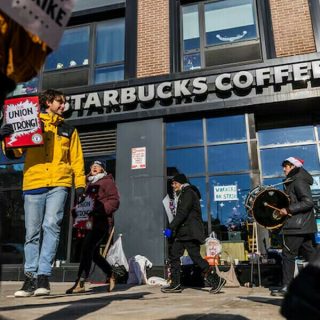 starbucks employs about 211 000 people in the us and around 150 000 employees internationally according to its 2024 report photo reuters