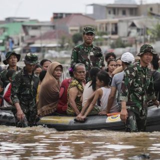 Hundreds evacuated as torrential rains flood Indonesia capital