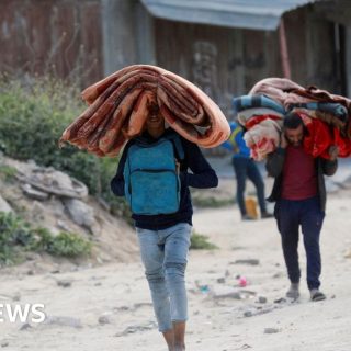 Israel extends ground operations in Gaza after deadly air strikes