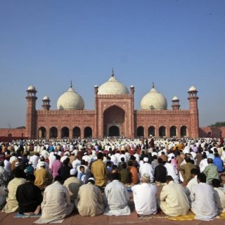 eidul fitr 2025 pakistanis likely to enjoy week long holidays