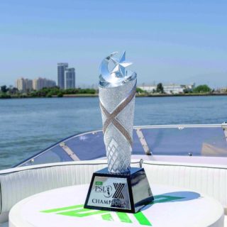 the glittering luminara trophy of hbl psl x had a spectacular unveiling in karachi s coastal waters photo pcb